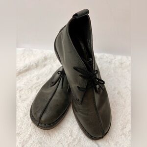 Dansko olive Lace Up Ankle Boots for Women, stresses  leather , size 38